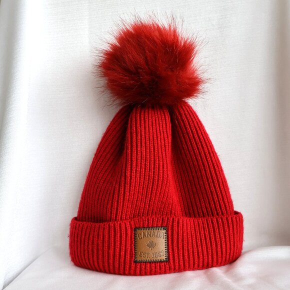 Canada Toque, Red with Pom Pom, One Size, Winter Hat 🍁 - Picture 1 of 6